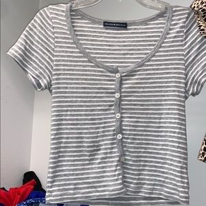 Brandy Melville grey and white stripe zelly top